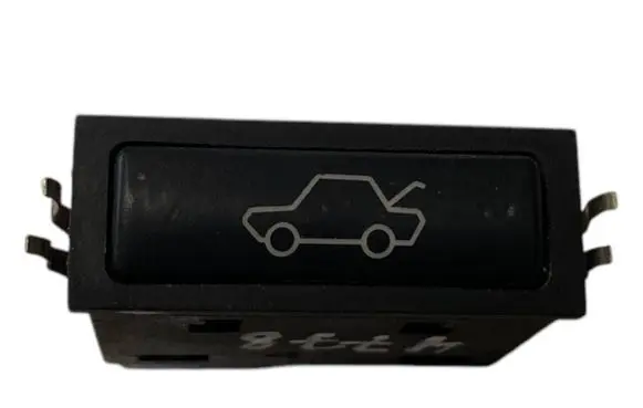 Land Rover Range Rover L322 Tailgate opening switch 8365579 61318365579