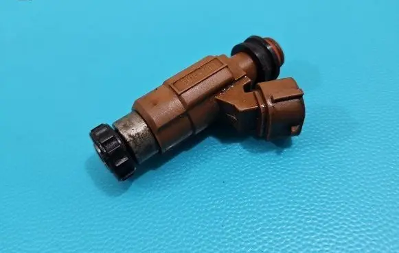 Mazda 626 Fuel injector INP-780 IMPRK1454144