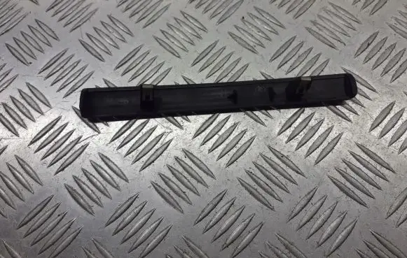 Renault Clio III Dashboard lower bottom trim panel 8200407855