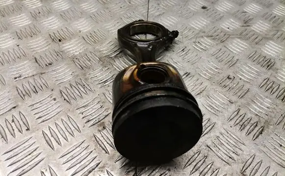 Audi A6 S6 C6 4F Piston with connecting rod