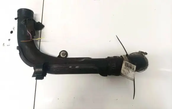 Volkswagen Golf VI Intercooler hose/pipe 1K0145762HC 1K0145838AH
