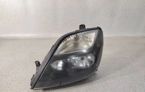 Renault Scenic RX Headlight/headlamp 89002384