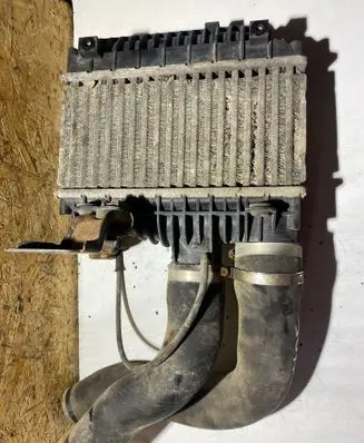 Toyota Avensis T220 Intercooler radiator 873067D