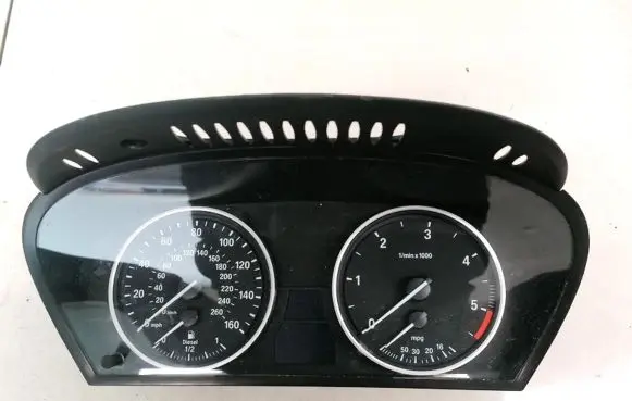 BMW 5 E60 E61 Speedometer (instrument cluster) 62109194890 110.080.398