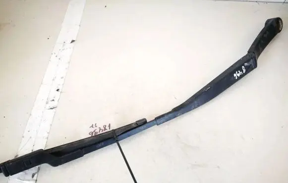 KIA Ceed Front wiper blade arm