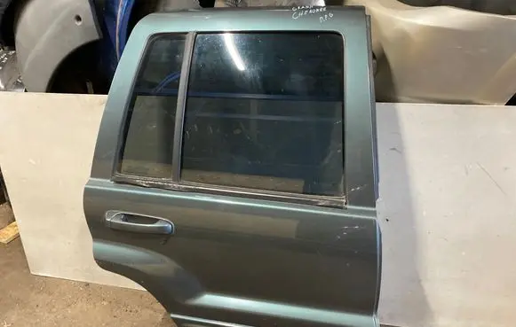 Jeep Grand Cherokee (WJ) Rear door