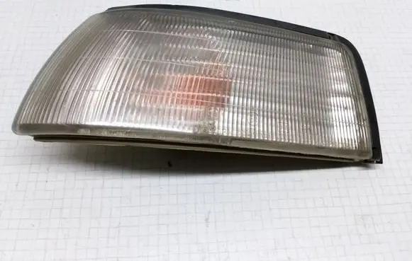 Mazda 626 Front indicator light 21061272L 0087031 0187031