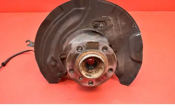Front wheel hub spindle knuckle