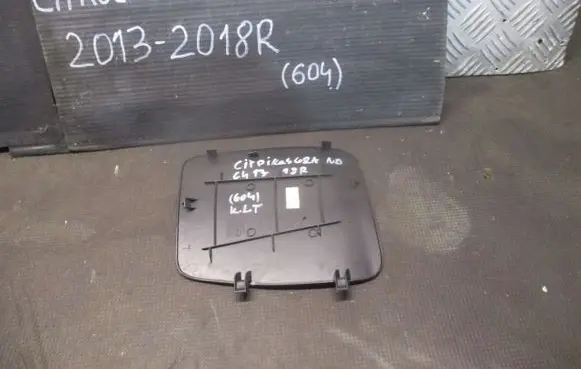 Citroen C4 Grand Picasso Other trunk/boot trim element 9800941677