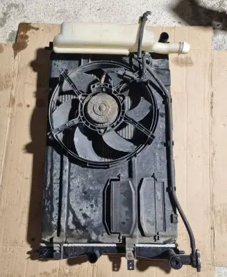 Mitsubishi Colt Coolant radiator