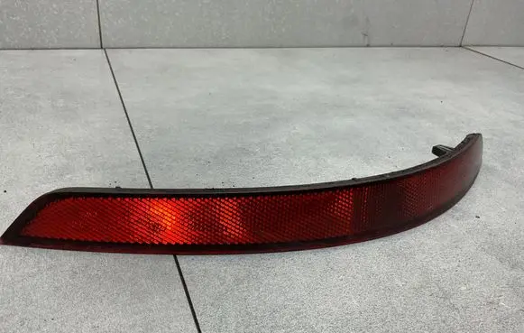 Rear tail light reflector