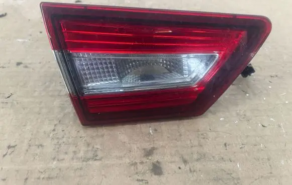 Renault Clio IV Tailgate rear/tail lights 265556573R