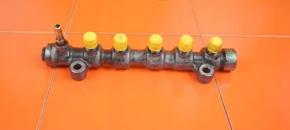 Renault Master II Fuel line pipe H82484405 G9U650