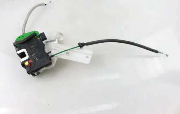 Hyundai i40 Rear door lock 814103Z000
