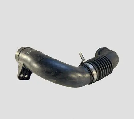 Toyota Avensis T220 Intercooler hose/pipe A12A001