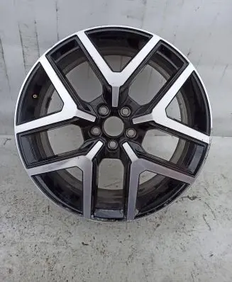 Seat Arona R18 alloy rim 