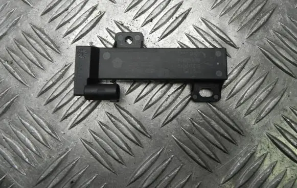 Alfa Romeo Giulia Aerial antenna amplifier 64469T U403