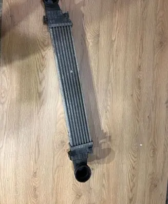 Mercedes-Benz E W211 Intercooler radiator A2115001102 A6356