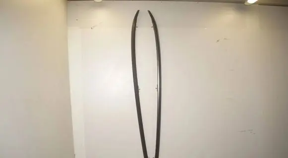 Roof bar rail