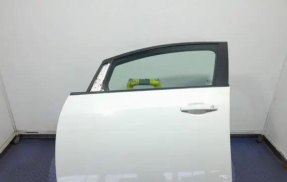 Opel Astra J Front door