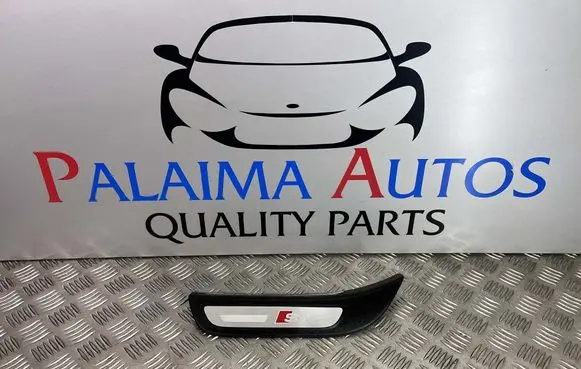 Audi Q5 SQ5 Rear sill trim cover 8R0853375