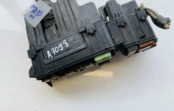 Toyota Previa (XR30, XR40) II Fuse box set 3267