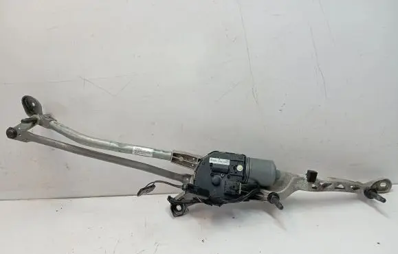 Mercedes-Benz CLS C218 X218 Front wiper linkage and motor A2128201340