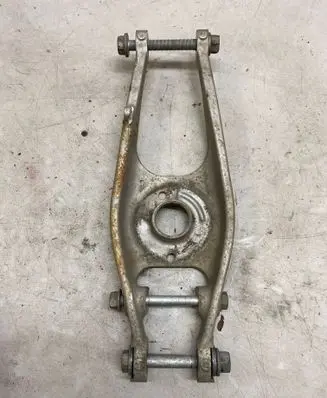 Rear upper control arm/wishbone