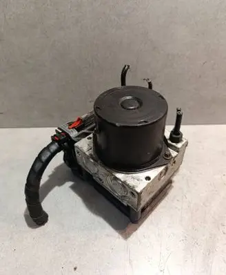 Volkswagen Polo IV 9N3 ABS Pump 6Q0907379AF 5920610772 0265800511