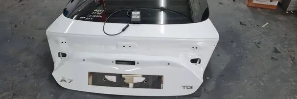 Audi A7 S7 4G Tailgate/trunk/boot lid 4G8827025B LY9C
