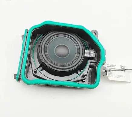 BMW 5 G30 G31 G38 Subwoofer speaker 9395862