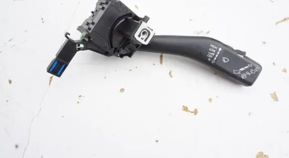 Volkswagen Golf VI Wiper control stalk 1K0953519H