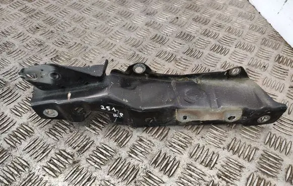 Renault Scenic II - Grand scenic II Fender mounting bracket