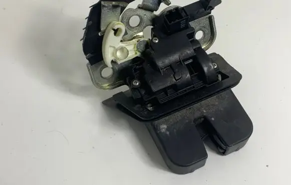Audi A4 S4 B8 8K Tailgate/trunk/boot lock/catch/latch 4F5827505D