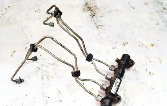 Ford S-MAX Fuel main line pipe 9654592680
