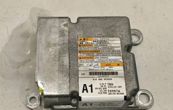 Toyota Avensis T270 Airbag control unit/module 8917005390