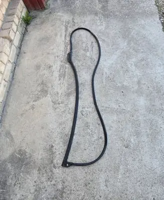 Toyota RAV 4 (XA40) Rubber seal front door (on door)