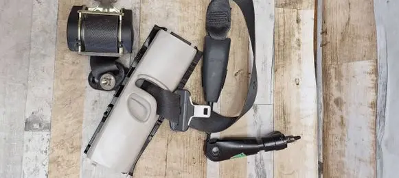 Renault Laguna II Front seatbelt B506014