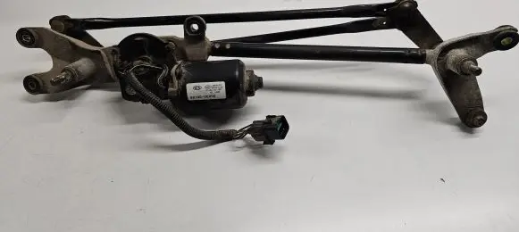 KIA Sorento Front wiper linkage and motor