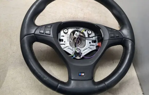 BMW X5 E70 Steering wheel 0001006440 803741001 388E701