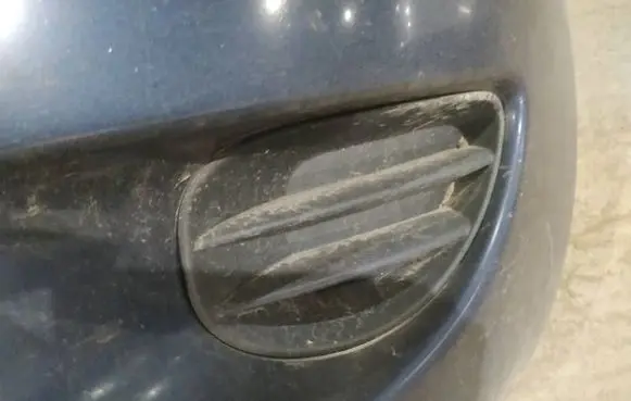Toyota Yaris Front bumper lower grill 
