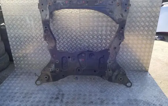 Volvo XC60 Front subframe 32221710
