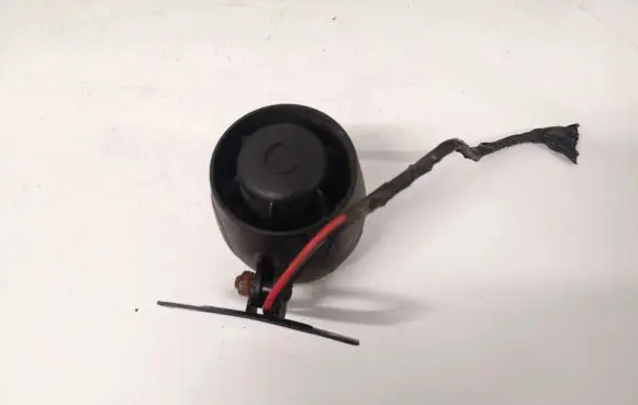 Audi A4 S4 B5 8D Alarm system siren 