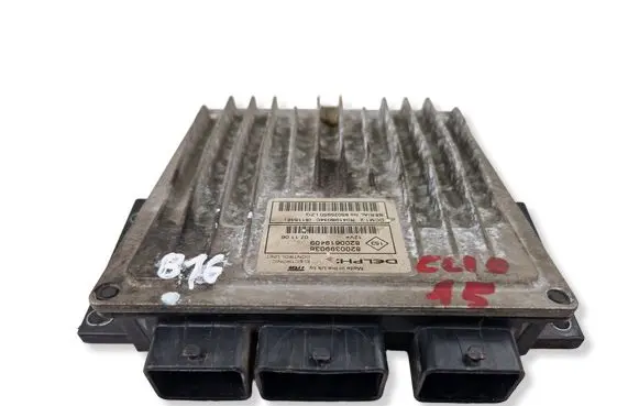 Renault Clio III Engine control unit/module 8200399038 8200619409
