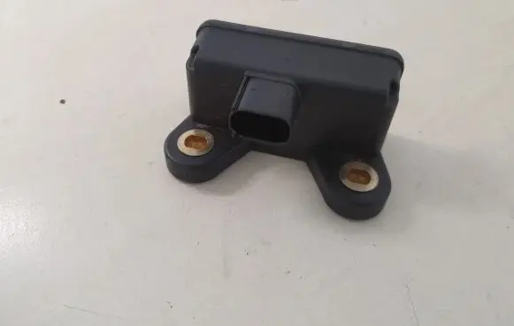Volvo V70 ESP acceleration yaw rate sensor 10170106543