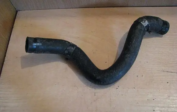 KIA Ceed Engine coolant pipe/hose