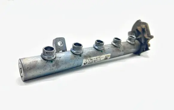 Renault Trafic III (X82) Fuel main line pipe 175210542R HMLGT1810B 1706200499