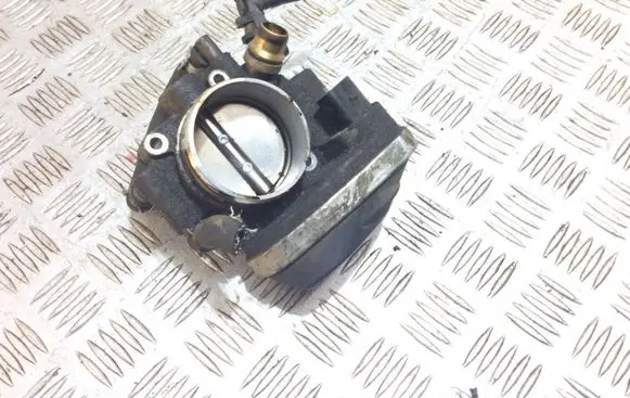 Opel Vectra C Electric throttle body valve 55562380