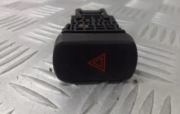 Nissan Altima Hazard light switch 06901