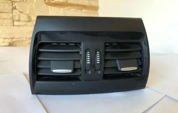 BMW X5 F15 Rear air vent grill 9252042